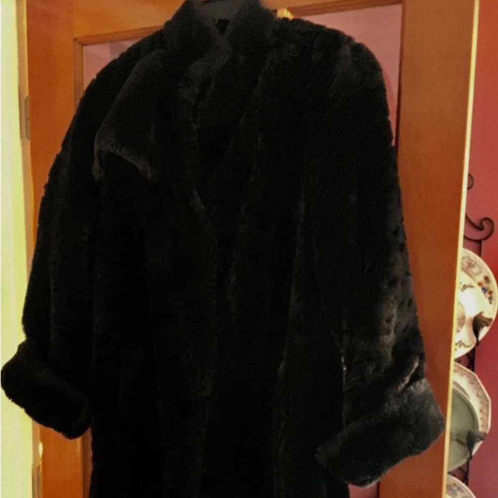 Leopard Black Faux Fur Woman's Coat Full Length Mia Moda MINT Condition